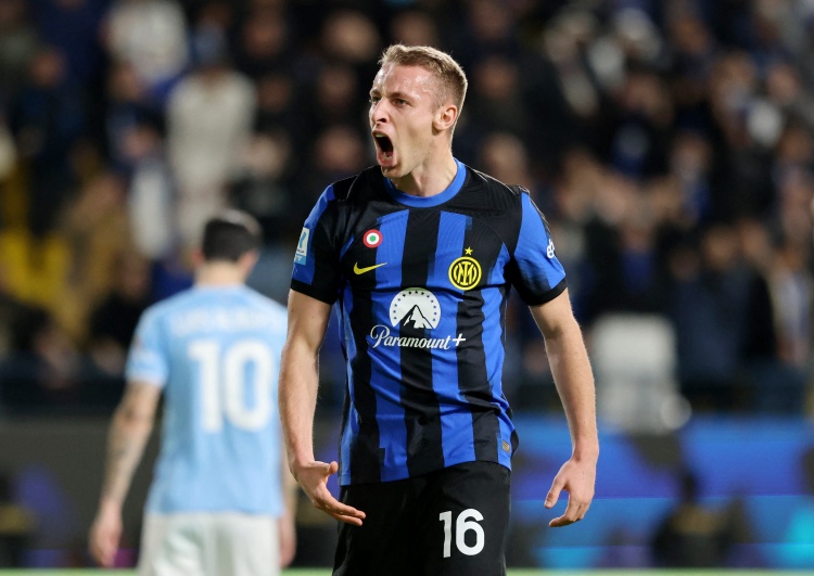 好久不见！易建联现身观澜湖高尔夫比赛 面带笑容心情不错